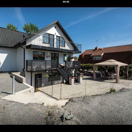 Lagenhet I Villa Pa Fornudden Tyreso Esterno foto