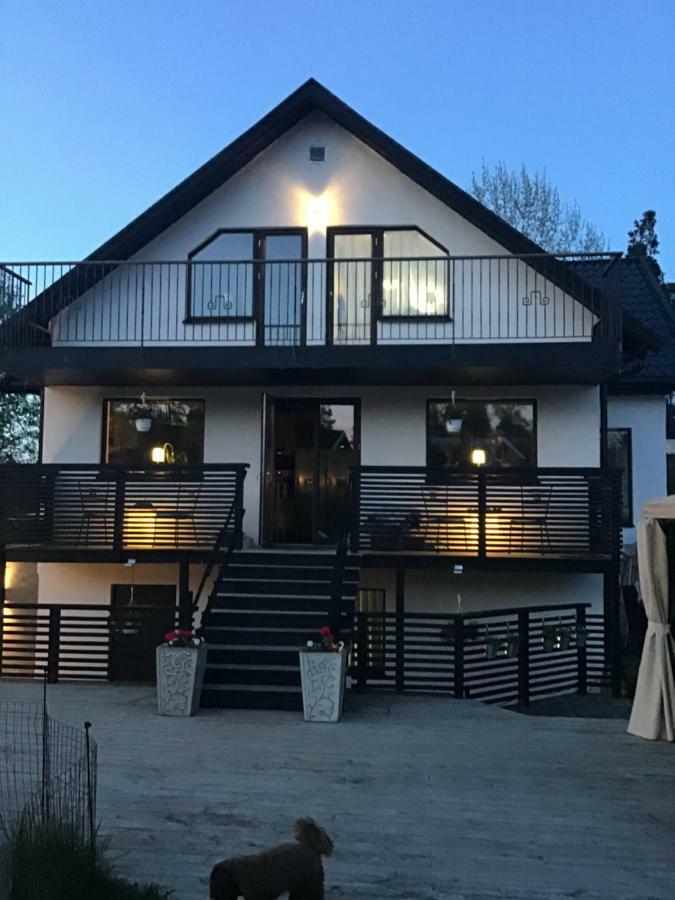 Lagenhet I Villa Pa Fornudden Tyreso Esterno foto