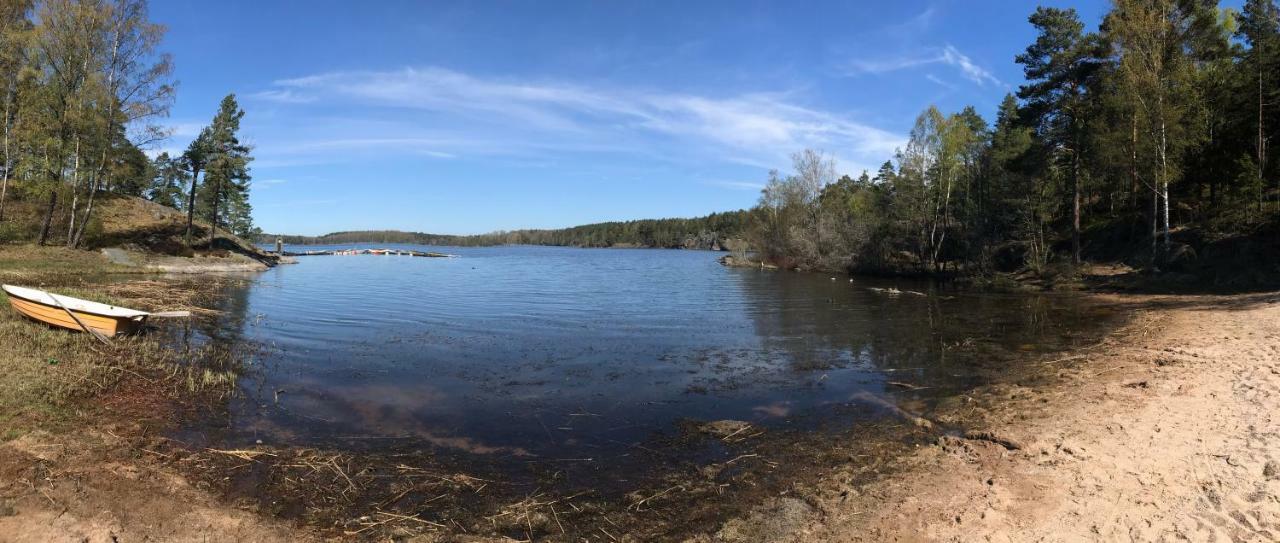 Lagenhet I Villa Pa Fornudden Tyreso Esterno foto