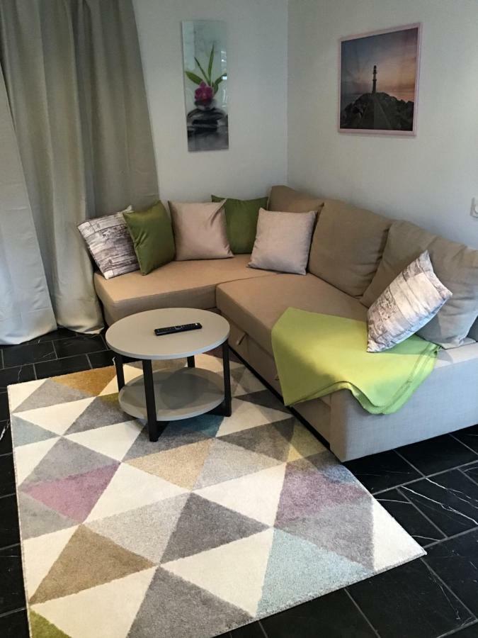 Lagenhet I Villa Pa Fornudden Tyreso Esterno foto
