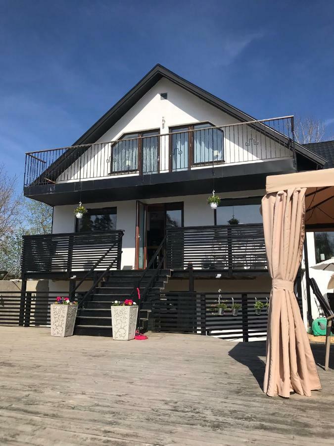 Lagenhet I Villa Pa Fornudden Tyreso Esterno foto
